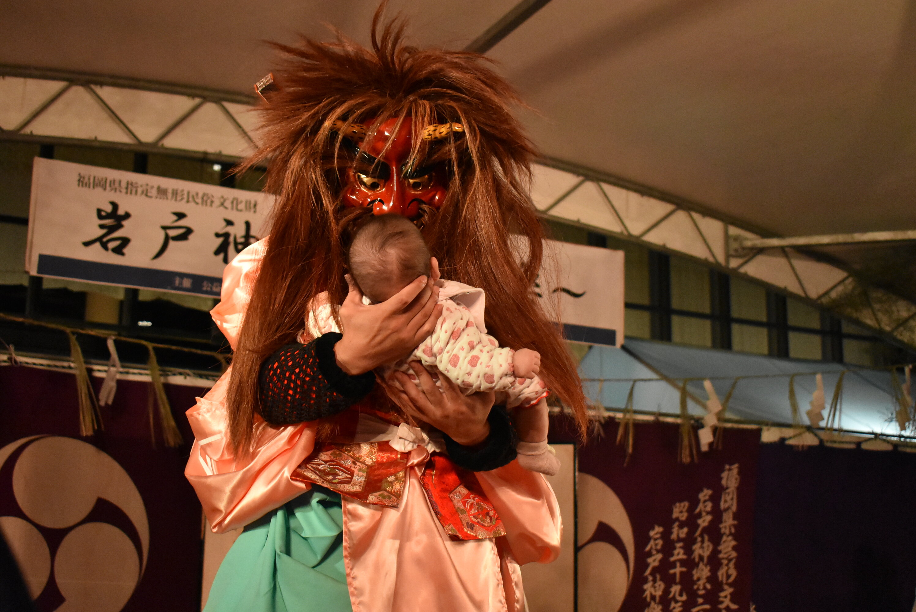 赤ちゃん抱っこ